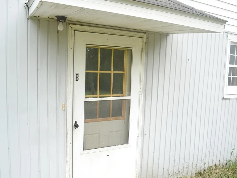 17124 Truetown Rd #B — Photo 2