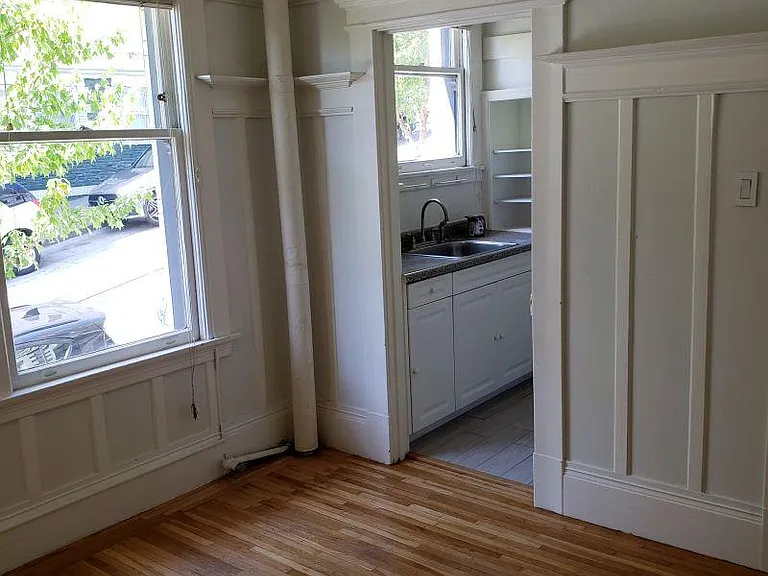 1302 Taylor St #3 — Photo 4