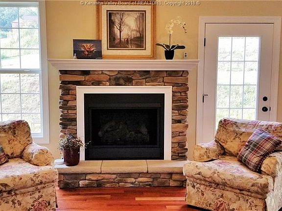 2nd image of 697 Dogwood Ln
