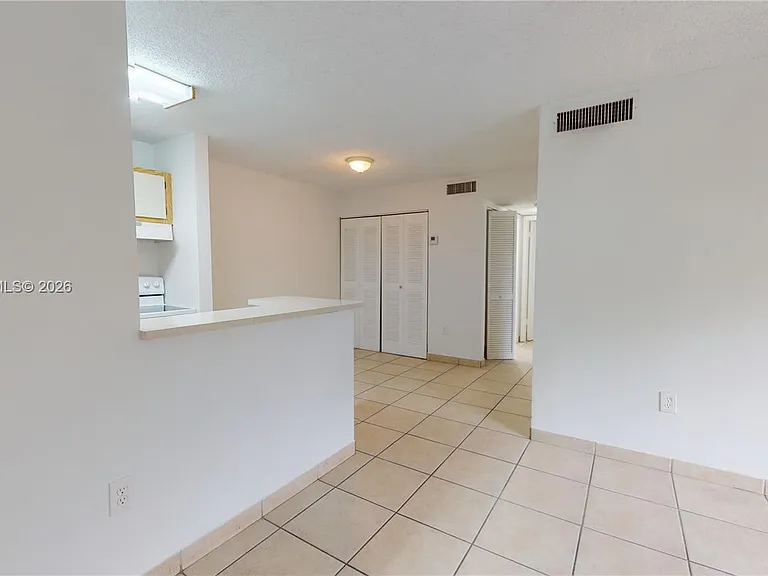 15600 SW 80th St #L-202 — Photo 2