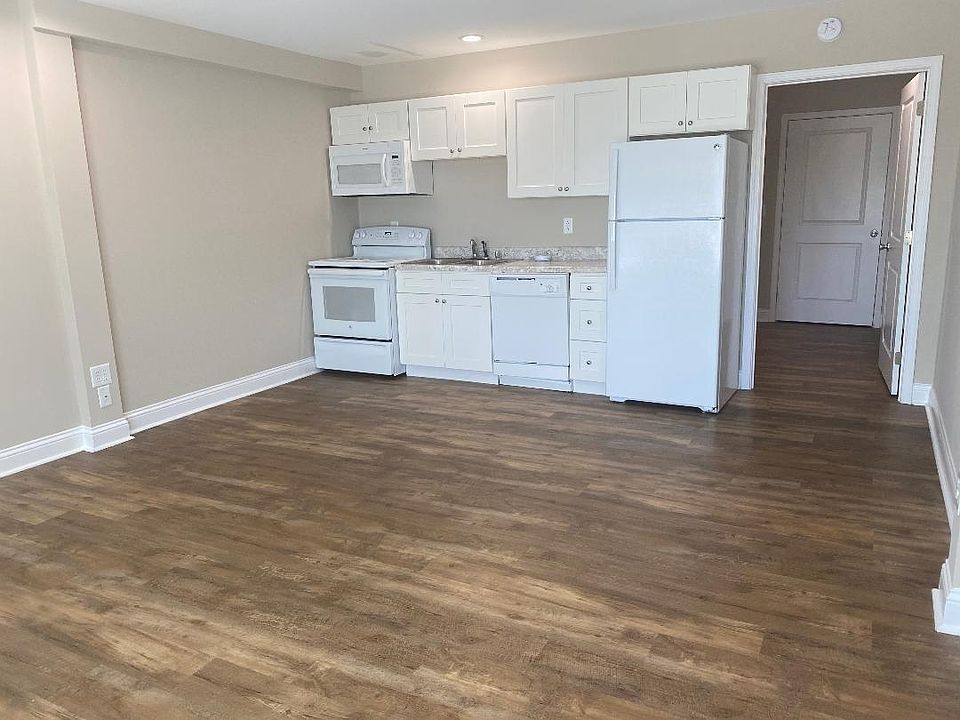 1st image of 212 Geri Ln #4