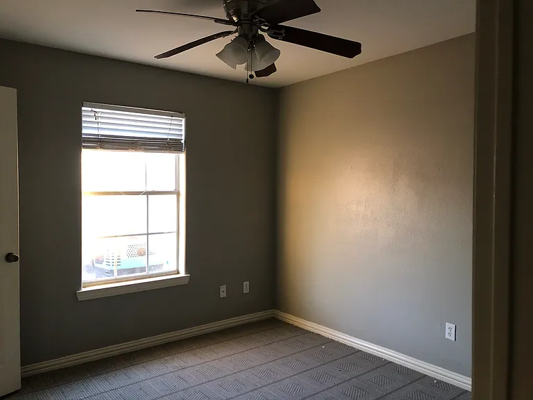 417 Forrest Hill Ln — Photo 8