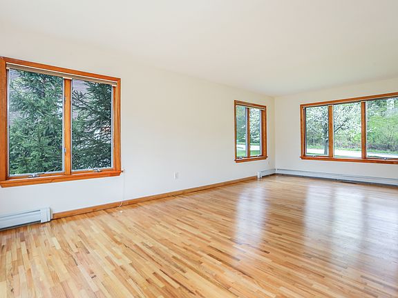 5th image of 2761 Ogden Dr