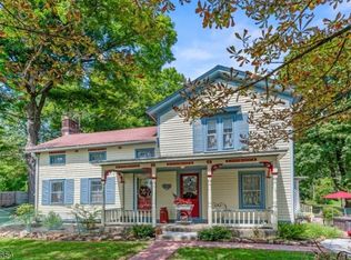 112 Flocktown Rd, Long Valley, NJ 07853