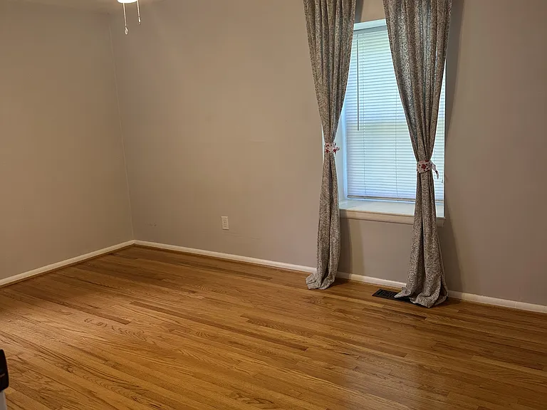 238 Pond Dr — Photo 32