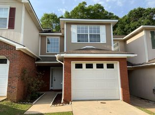 114 Foxchase Ln, Enterprise, AL 36330