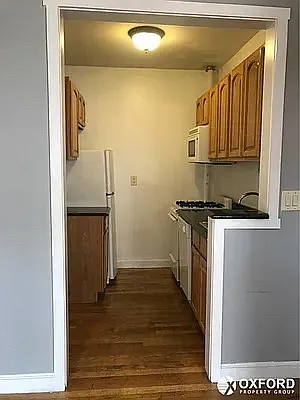 Rented by Oxford Property Group | media 39