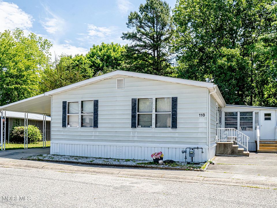 1st image of 118 Douglas Drive