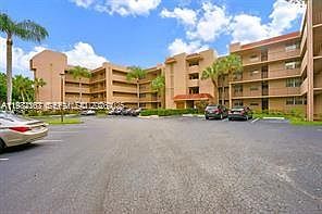 1st image of 9501 Seagrape Dr APT 101