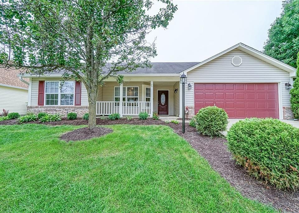 1st image of 2755 Lucas Dr