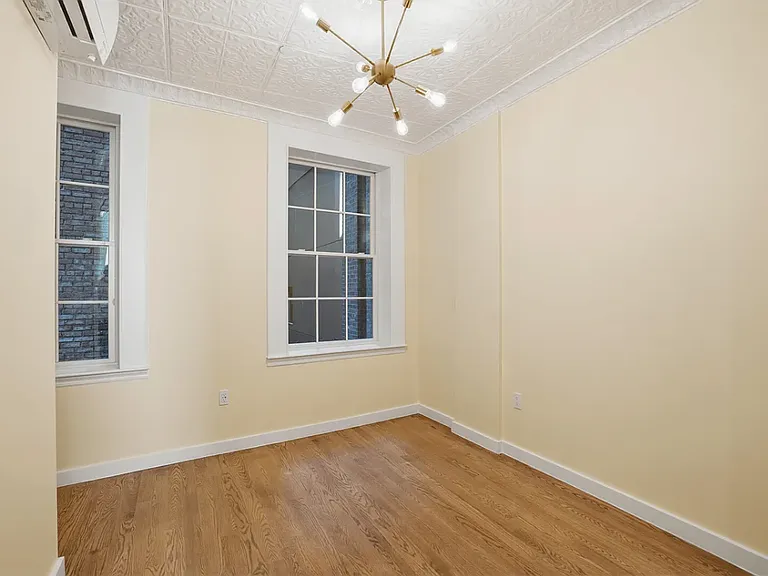 63 Nassau St #Penthouse 2 — Photo 7
