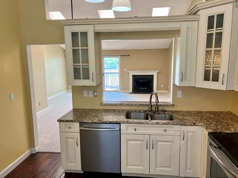 2919 Seashore Point — Photo 12
