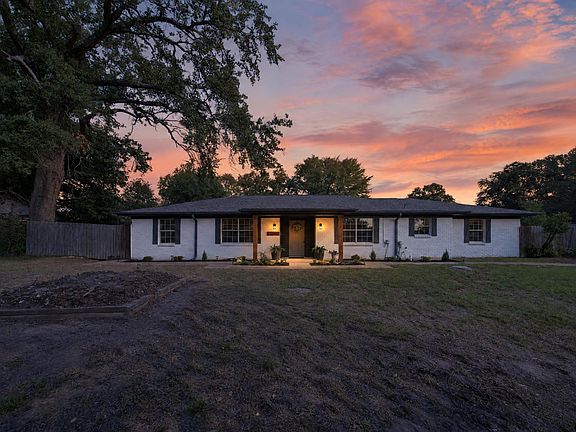 2nd image of 13618 Indian Dr
