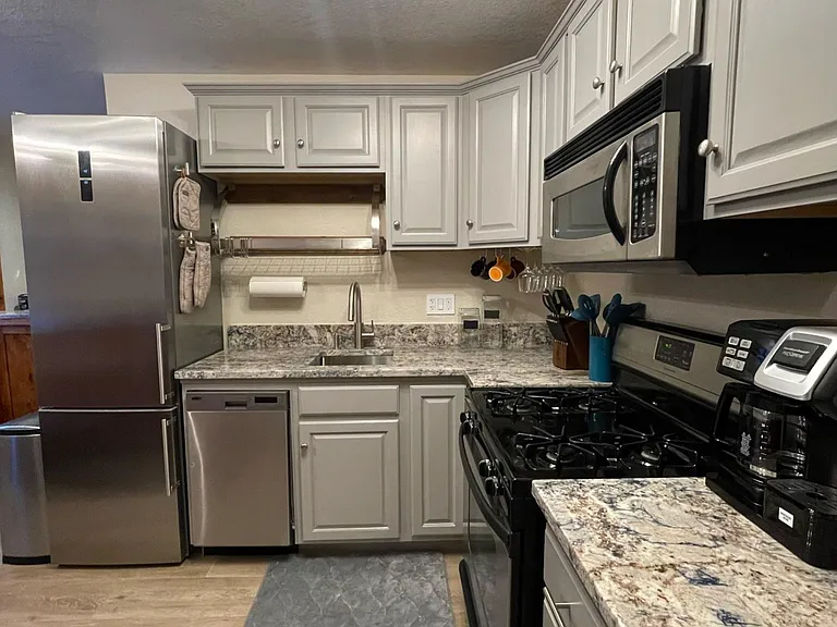 1254 Bonanza Ave — Photo 17