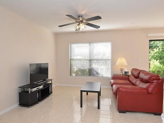 2nd image of 5140 Windsor Lake Cir