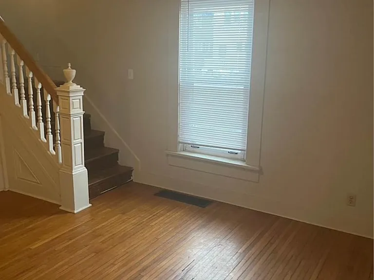 386 E Northwood Ave — Photo 38