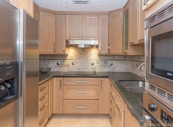 3rd image of 1985 S Ocean Dr APT 14C