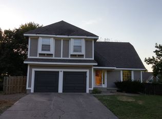 9406 W 117th St, Overland Park, KS 66210
