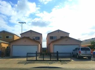 22220 Seine Ave, Hawaiian Gardens, CA 90716