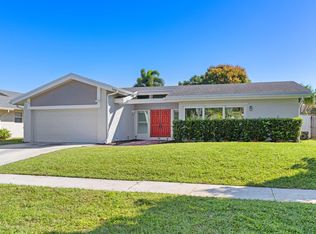 21566 Eucalyptus Way, Boca Raton, FL 33433