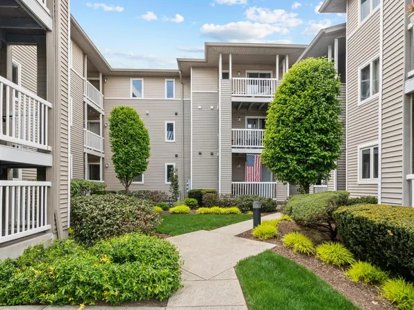 133 Orchard Park #133, Allendale, NJ 07401