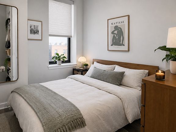 5th image of 237 E 10th St APT 2b