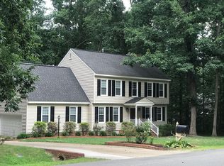 4700 Twin Cedars Rd, Chester, VA 23831