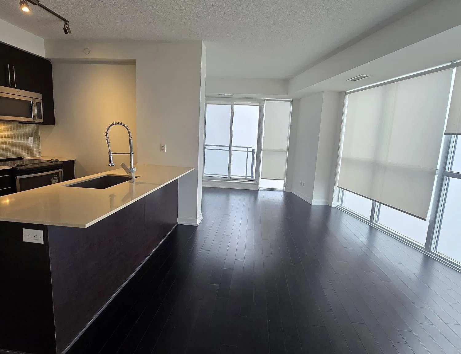 3 bed, $2,950 — Photo 3