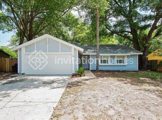 9 N Aurora Dr, Apopka, FL 32703