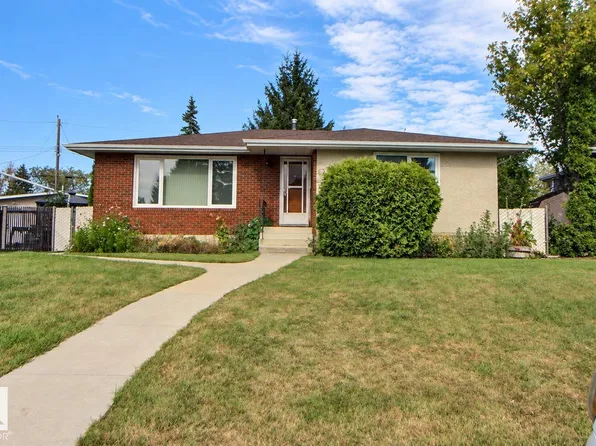 4420 117a St NW, Edmonton, AB T6J 1V9