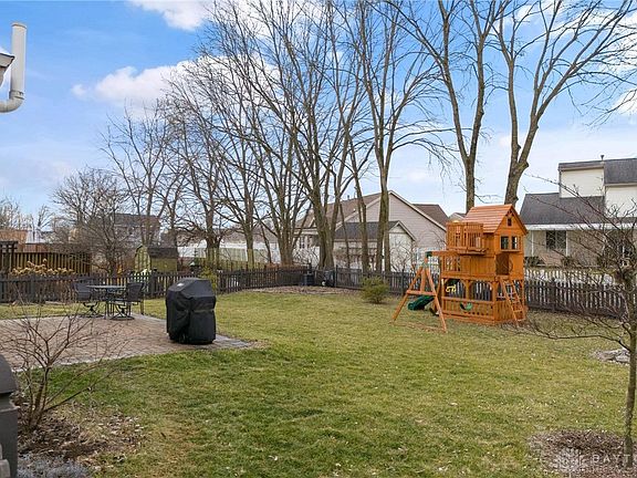 4th image of 2303 Weston Dr