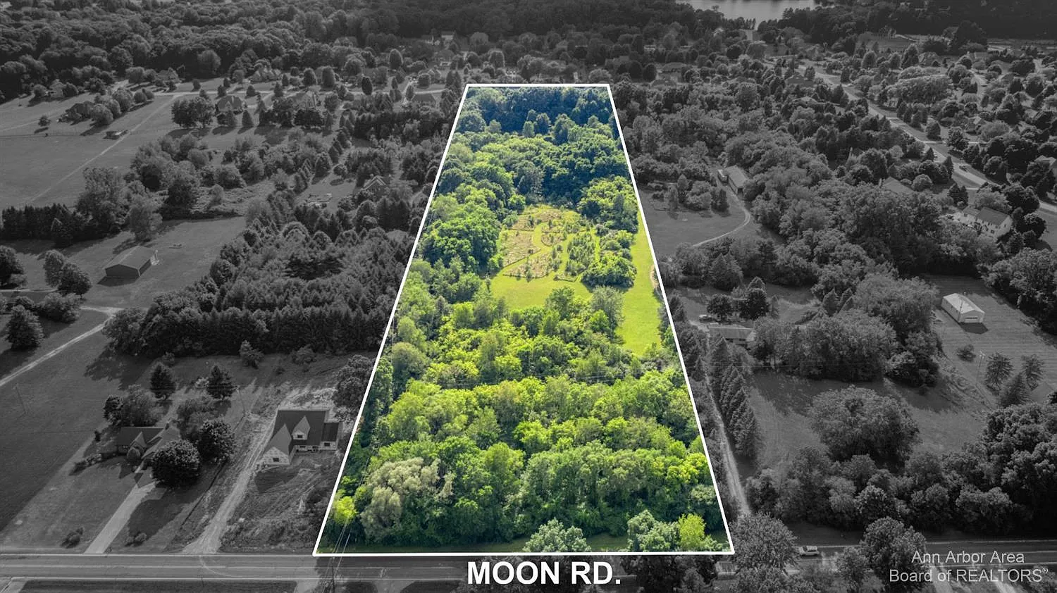 9464 Moon Rd photo 1