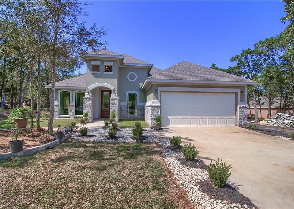 1st image of 112 Woods View Ct