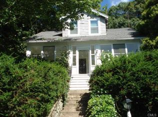 5 Lower Rocks Ln, Norwalk, CT 06851
