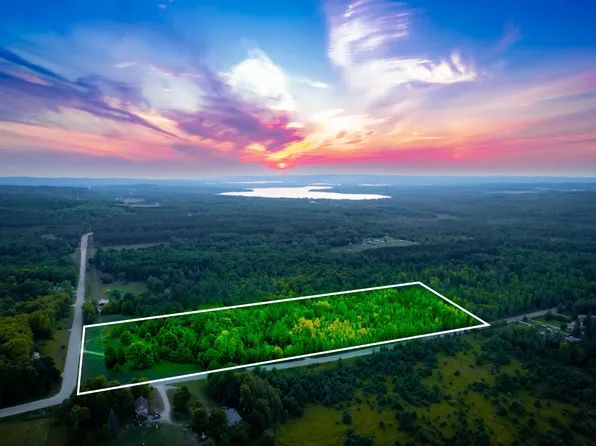 11028 Pickerel Lake Rd, Alanson, MI 49706