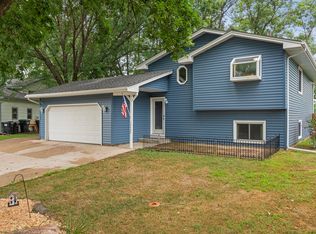 10400 Unity St NW, Coon Rapids, MN 55433