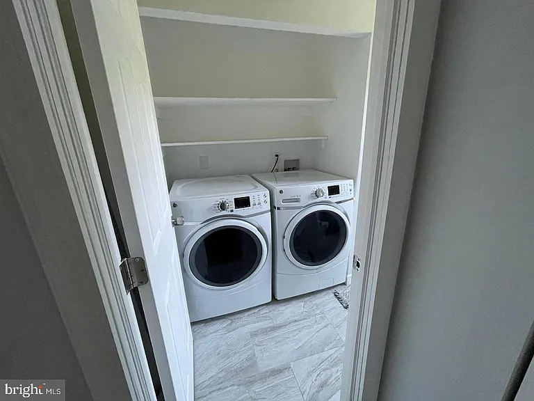 329 Clemens Rd — Photo 8