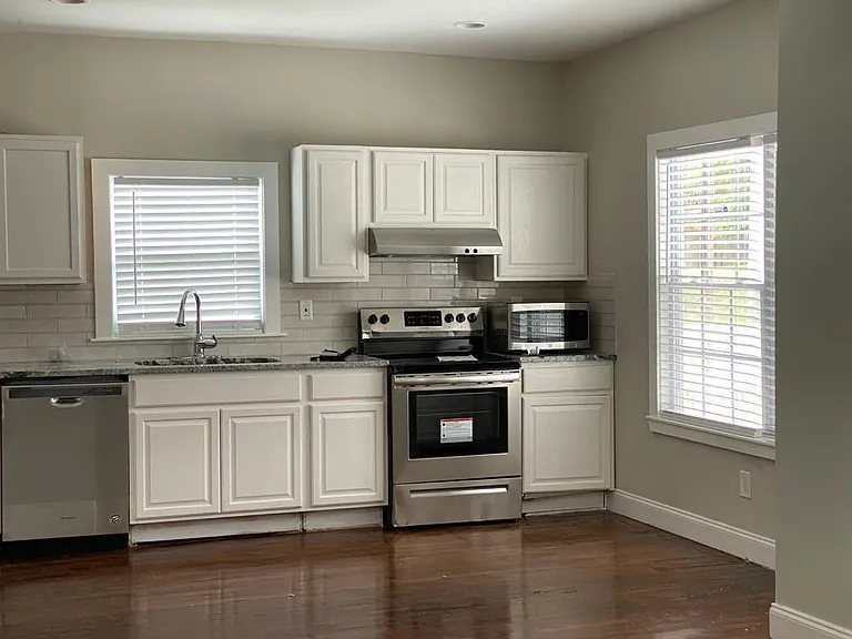679 Jones Ave NW — Photo 32