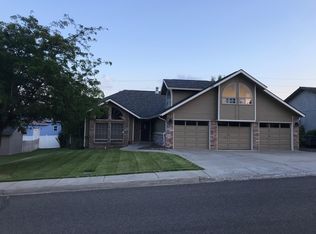 110 Merinda Dr, Selah, WA