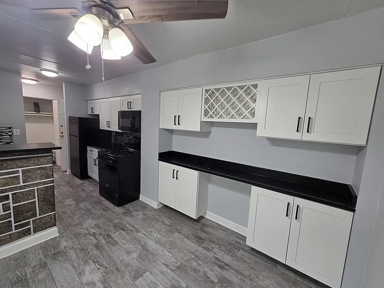 220 S Roselle Rd #222 — Photo 6