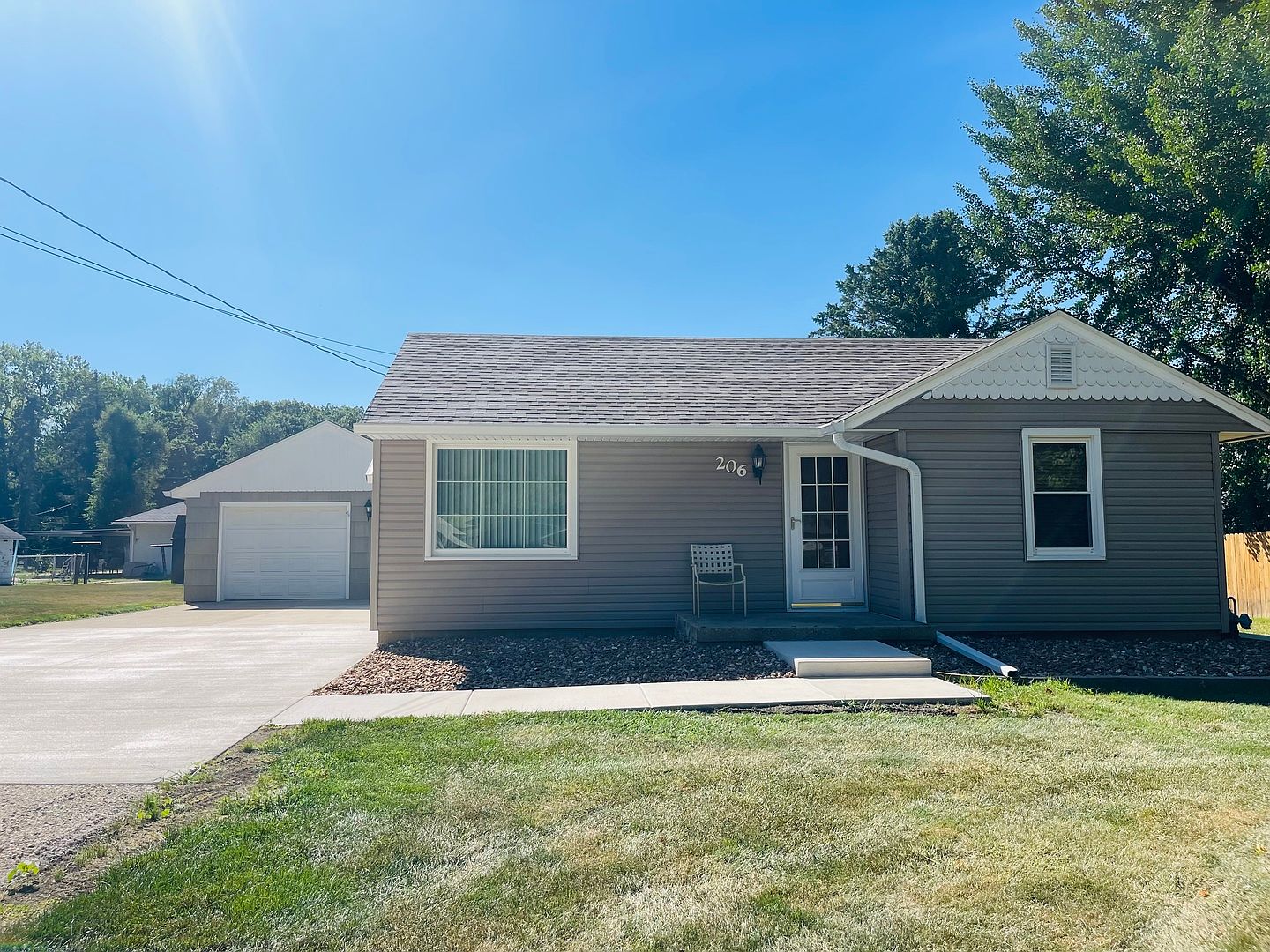 206 Prairie St, Spring Valley, IL 61362 Zillow