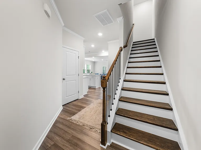 3021 Montlawn Pl — Photo 5