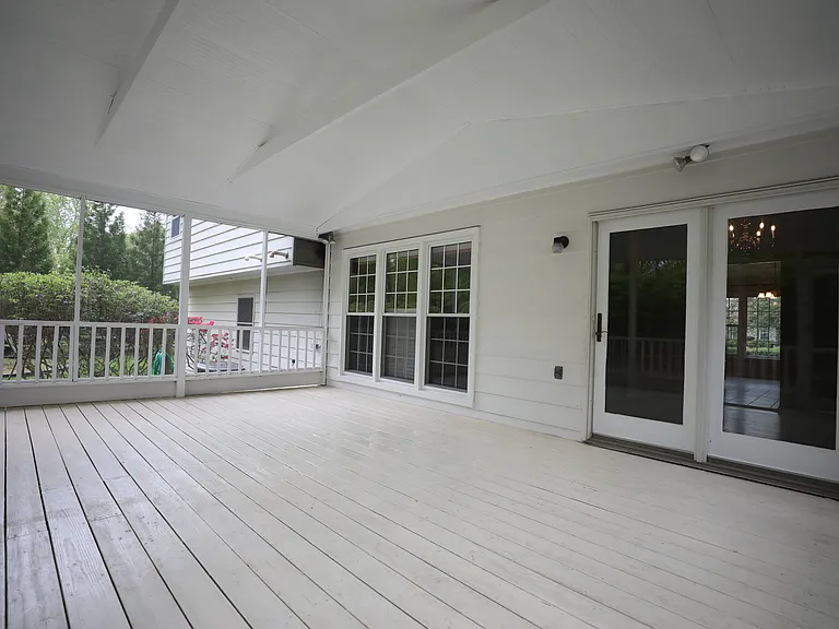 10052 Colebrook Ave — Photo 10