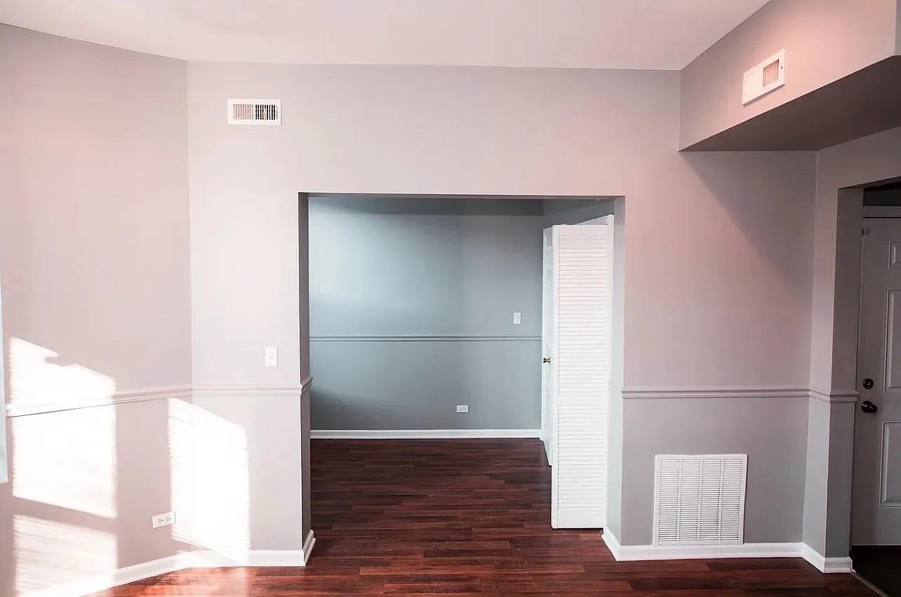 9017 S Exchange Ave — Photo 2