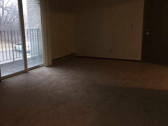 5th image of 3936 Sage Dr APT 6