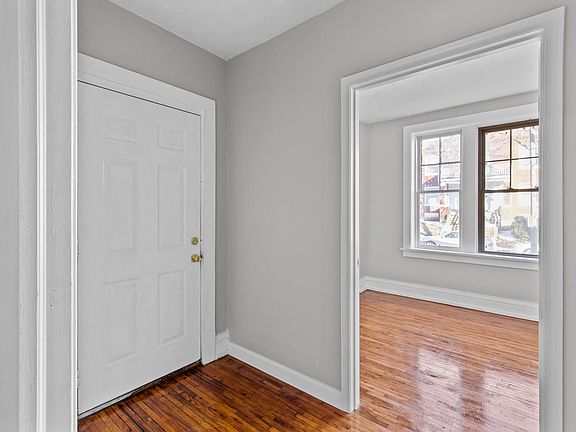 2nd image of 3533 Oregon Ave