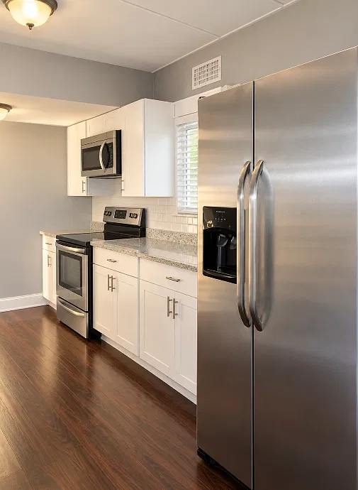 1 bed, 500 sqft, $1,300 — Photo 3