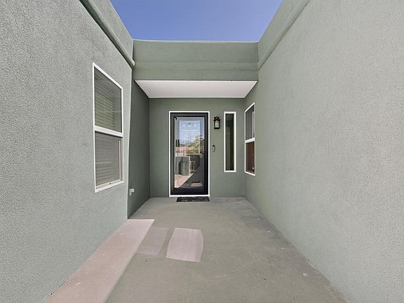 5th image of 5812 Morgan Ln NW