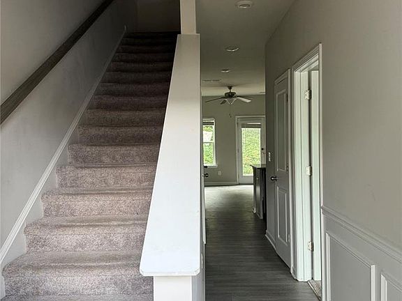 3rd image of 585 McWilliams Rd SE #306