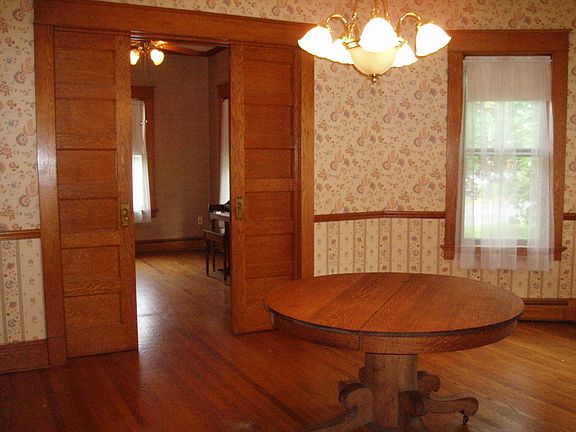 Formal dining room